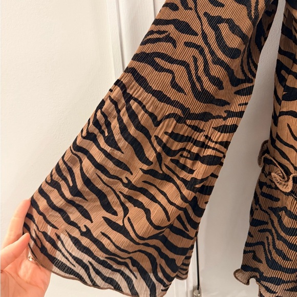 THML Brown and Black Animal Print Blouse - Picture 2 of 7